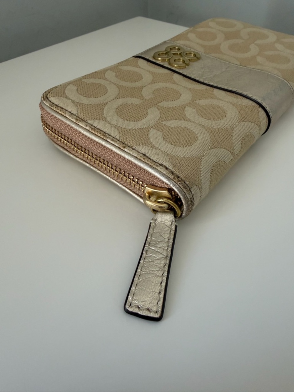 Coach Y2K Vintage Signature Continental Wallet - Picture 4 of 8